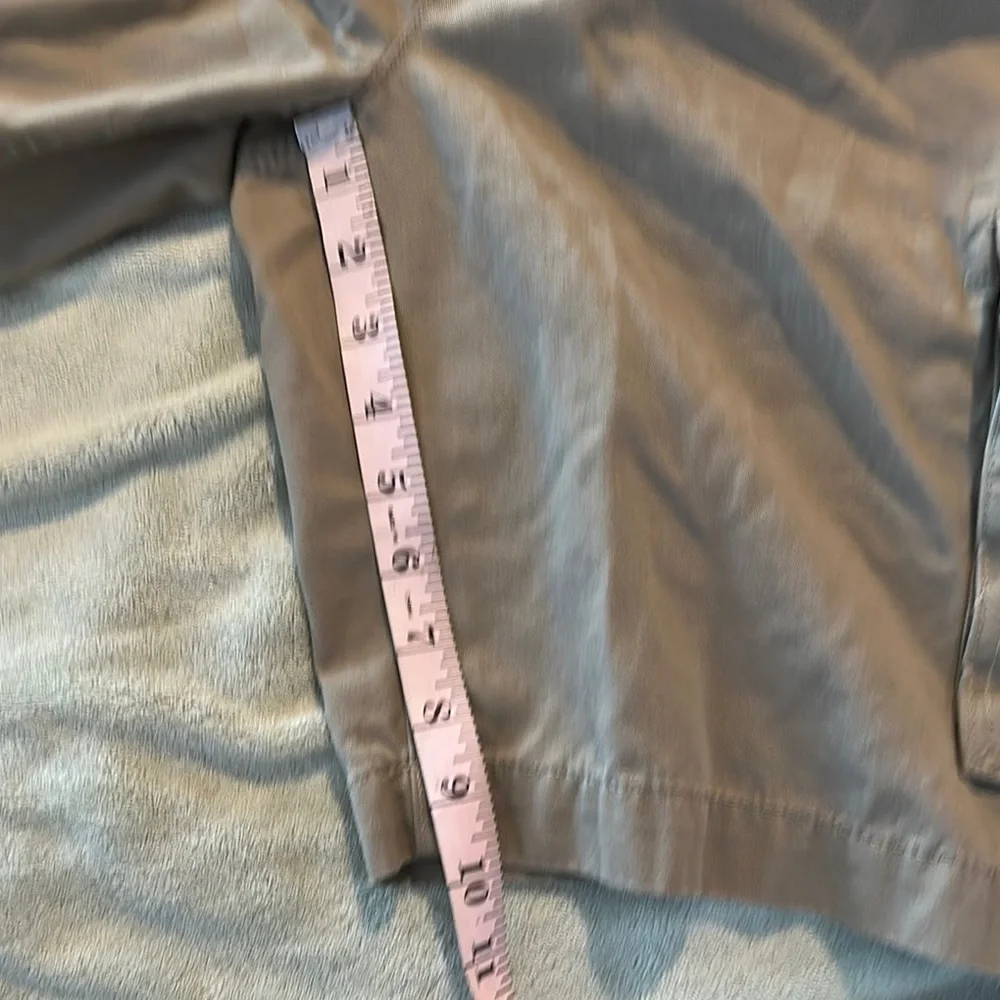 Amazon Essentials Tan Cargo Shorts Relaxed Fit Lightweight - Picture 9 of 10